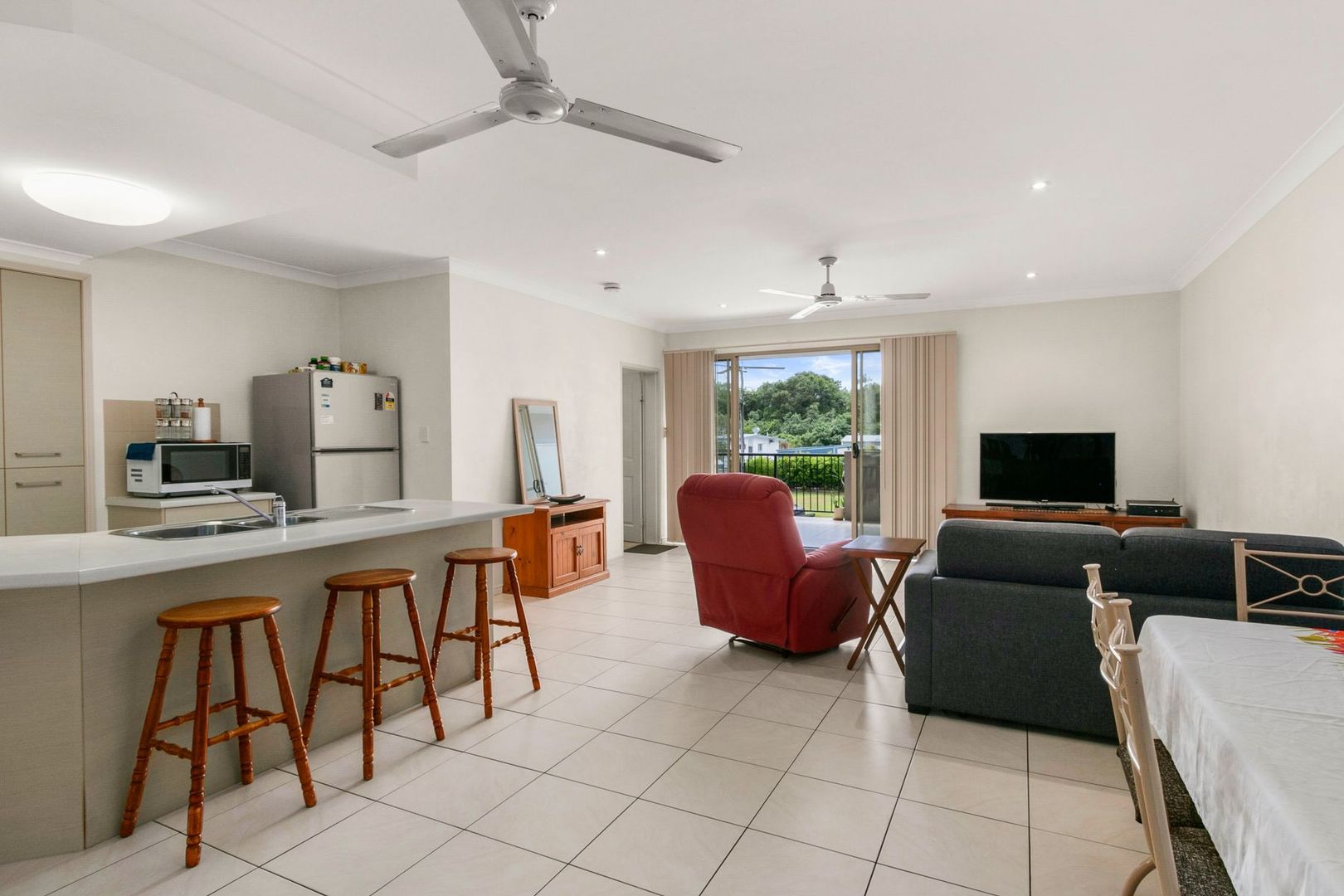 4/2 Cannon Street, Manunda QLD 4870, Image 2