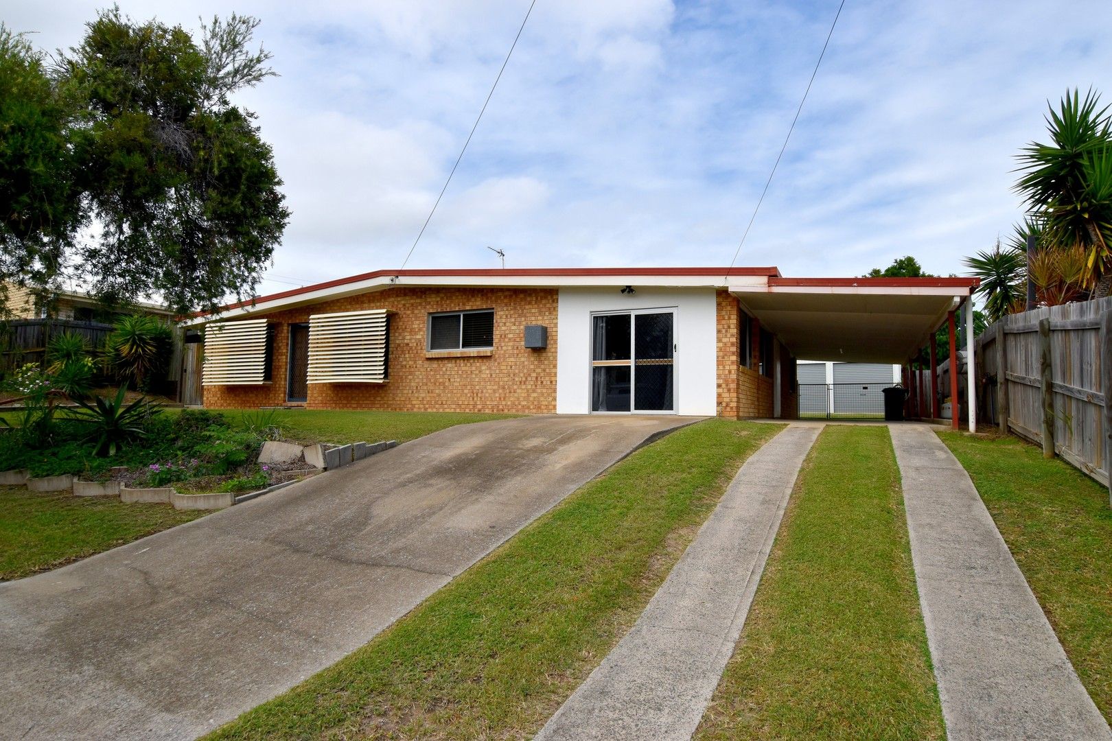 3 bedrooms House in 4 Mars Crescent TELINA QLD, 4680