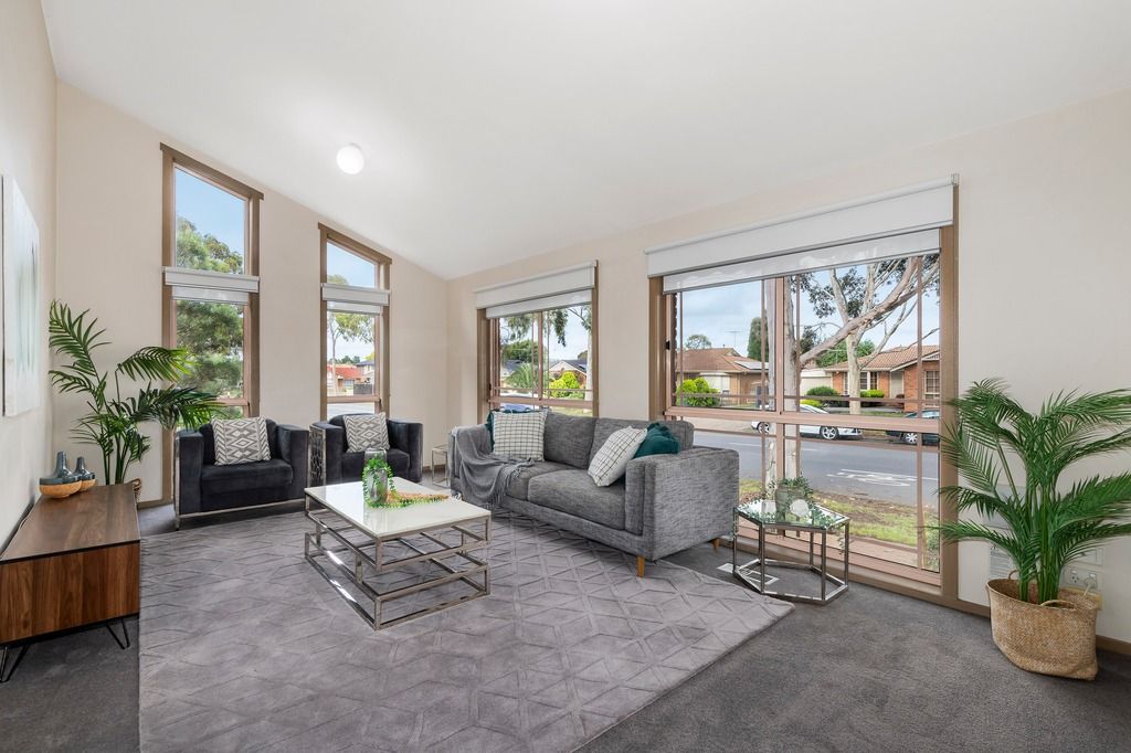 20 Oakbank Avenue, Mill Park VIC 3082, Image 1