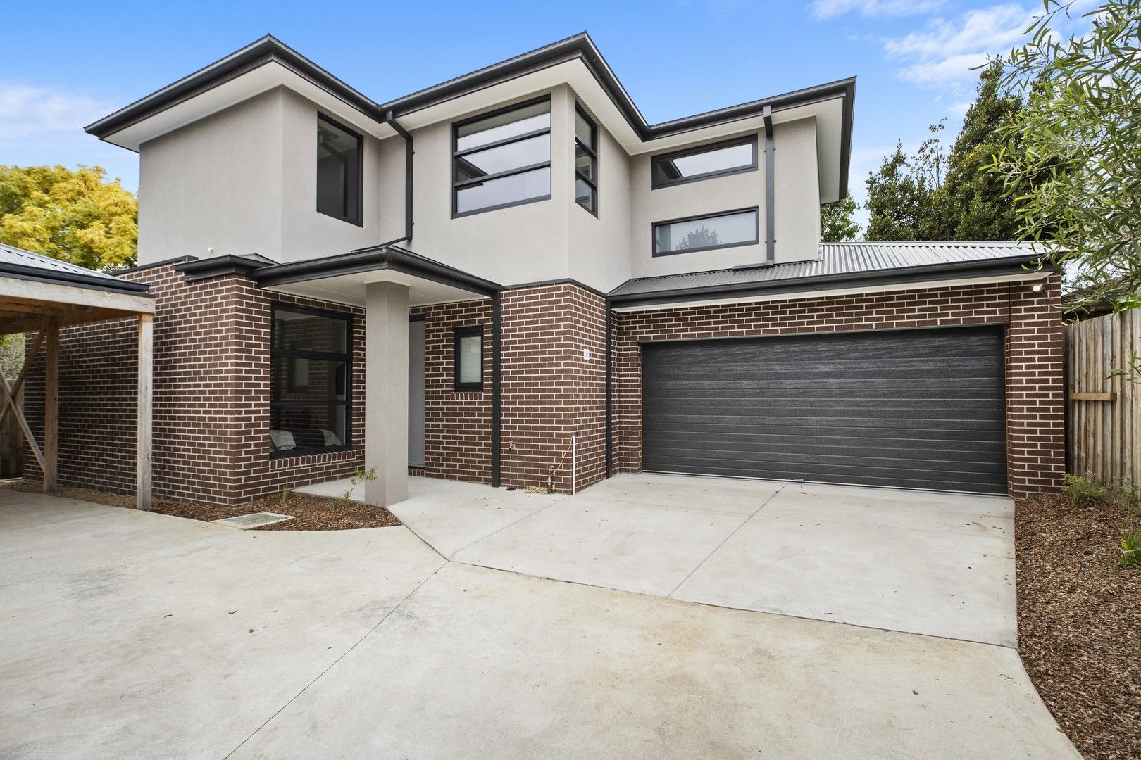 2/4 Whithers Road, Bayswater VIC 3153, Image 0