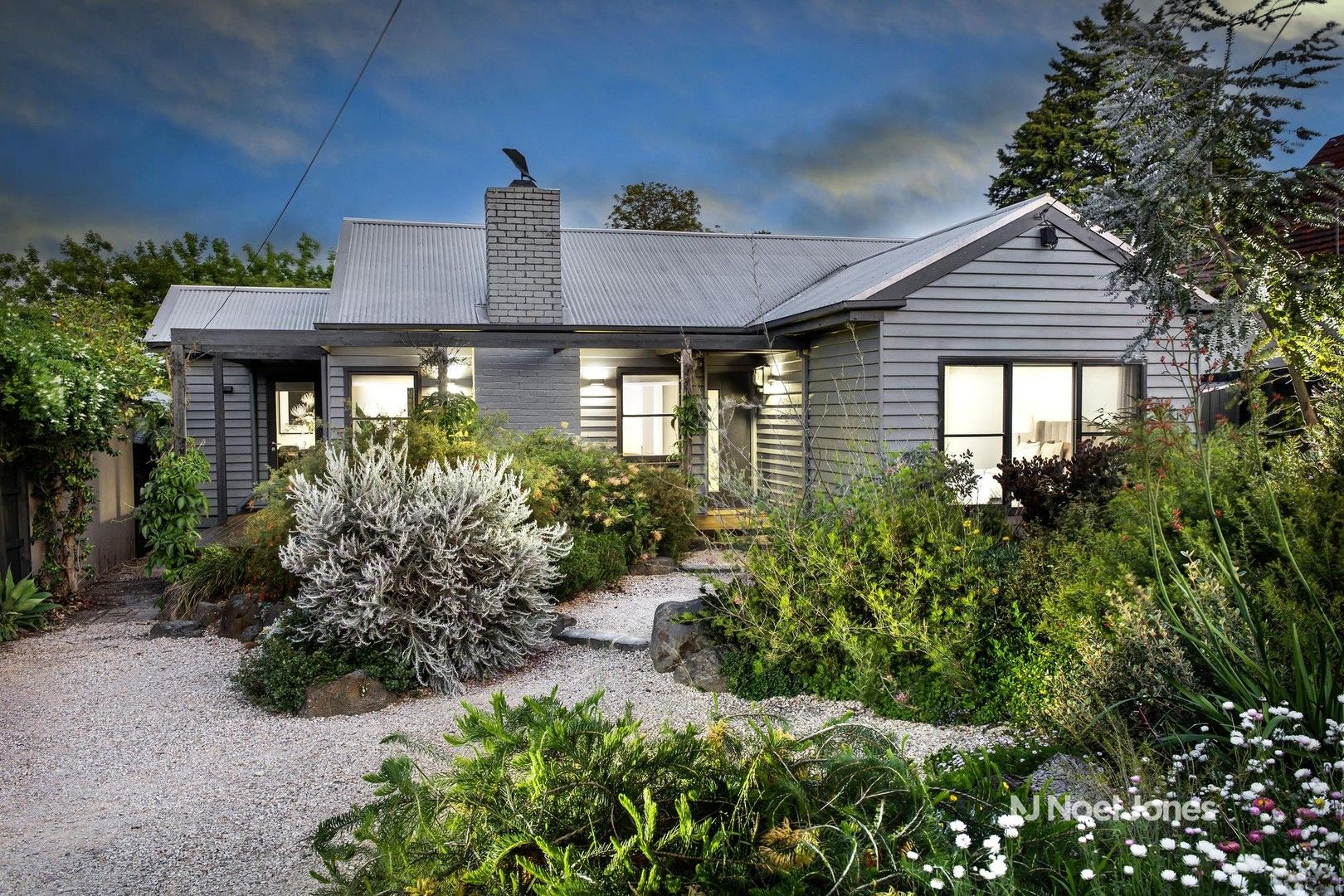 5 bedrooms House in 52 Mersey Street BOX HILL NORTH VIC, 3129