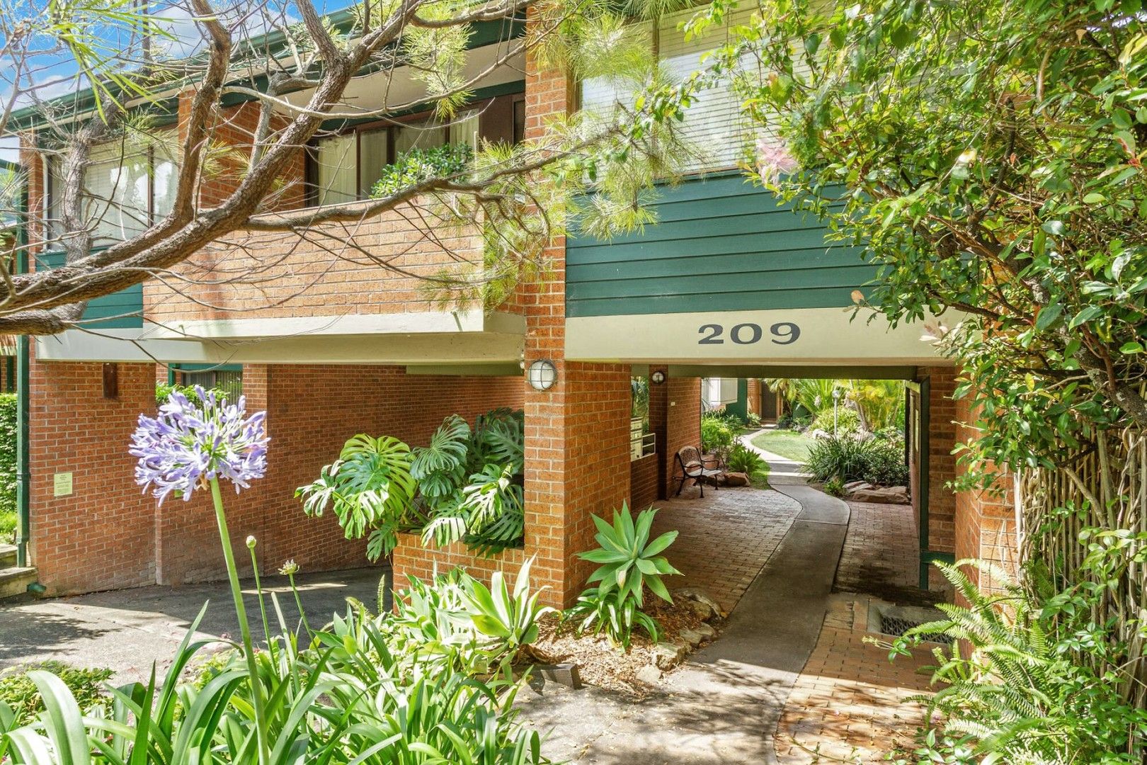 2 bedrooms Apartment / Unit / Flat in 21/209 Waterloo Road MARSFIELD NSW, 2122