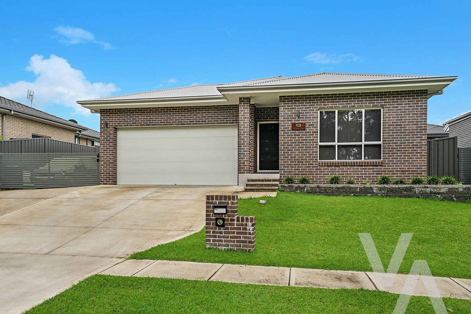 19 Cockle Crescent, Teralba NSW 2284, Image 0
