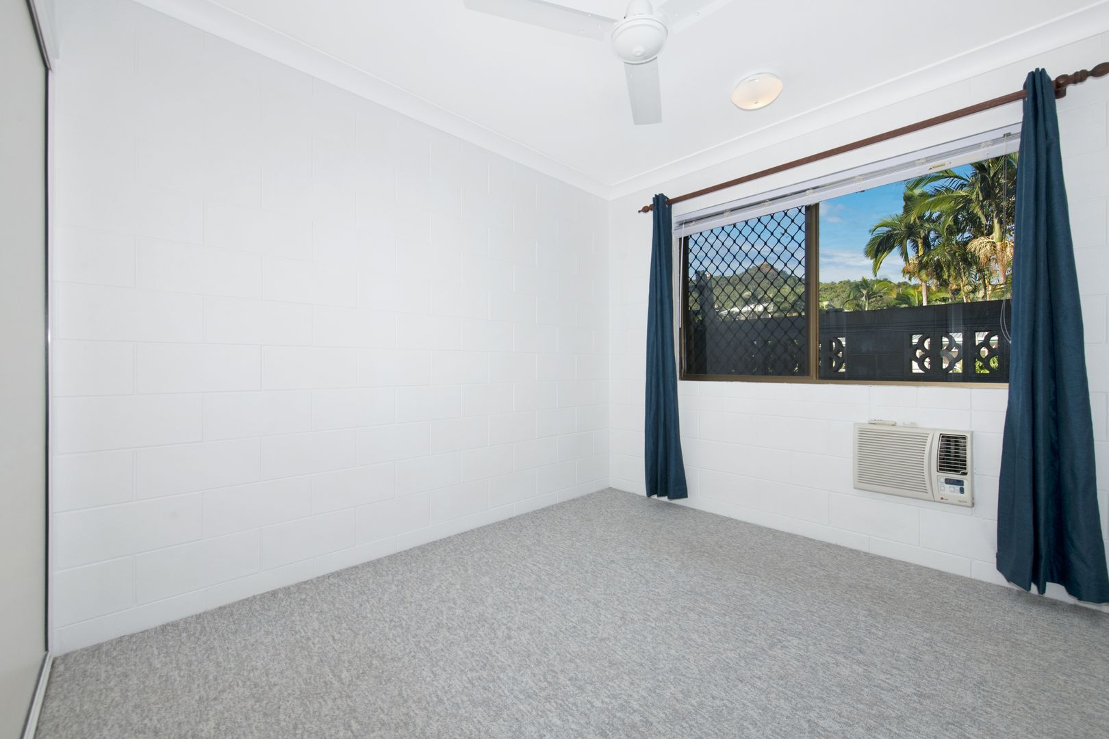 5/4 Crauford Street, West End QLD 4810, Image 2