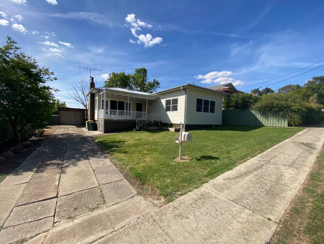 3 bedrooms House in 11 Petit St YASS NSW, 2582