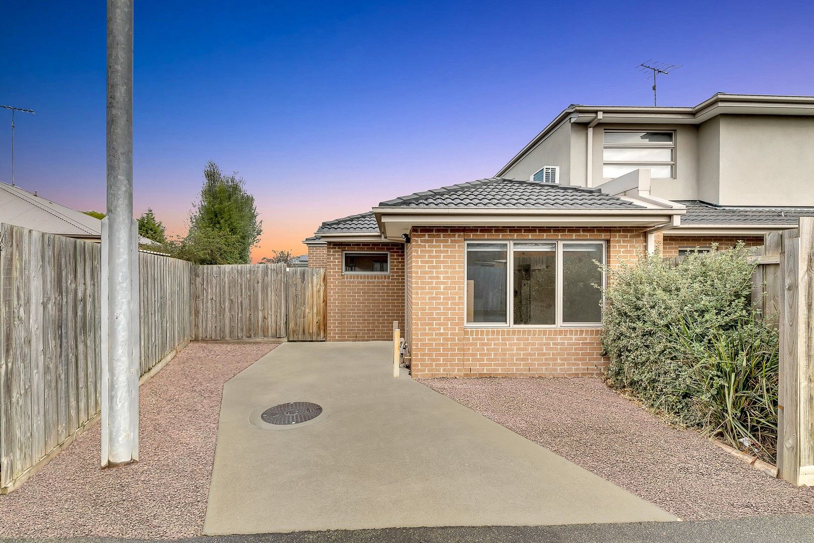 2 bedrooms House in 3/28 Warrawee Avenue NORLANE VIC, 3214