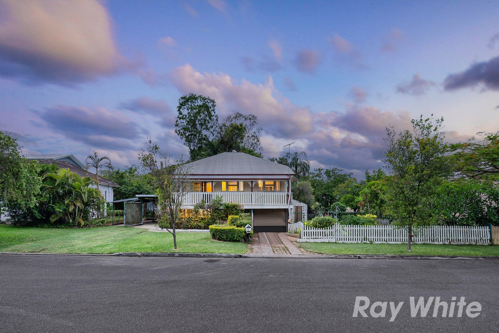 2 bedrooms House in 11 Evatt Street WAVELL HEIGHTS QLD, 4012