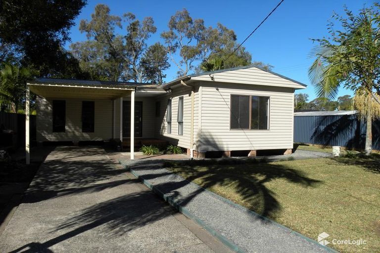 3 bedrooms House in 4 Henry Street CHITTAWAY POINT NSW, 2261
