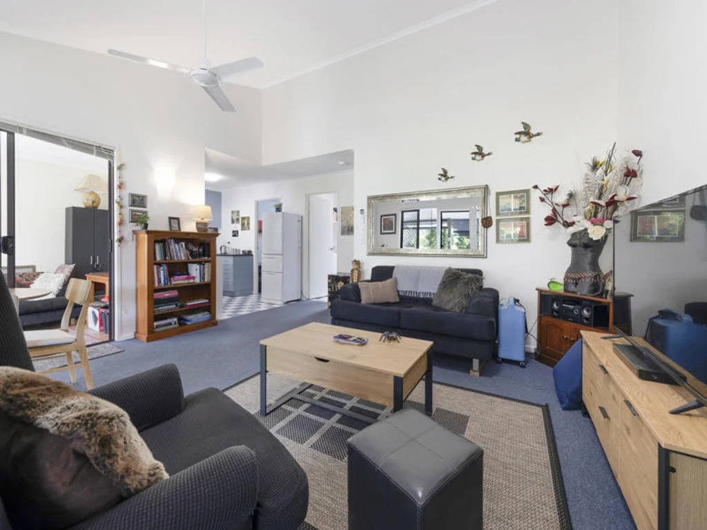 Additional image 5 of 1/12 Denmans Camp Road, Torquay QLD 4655