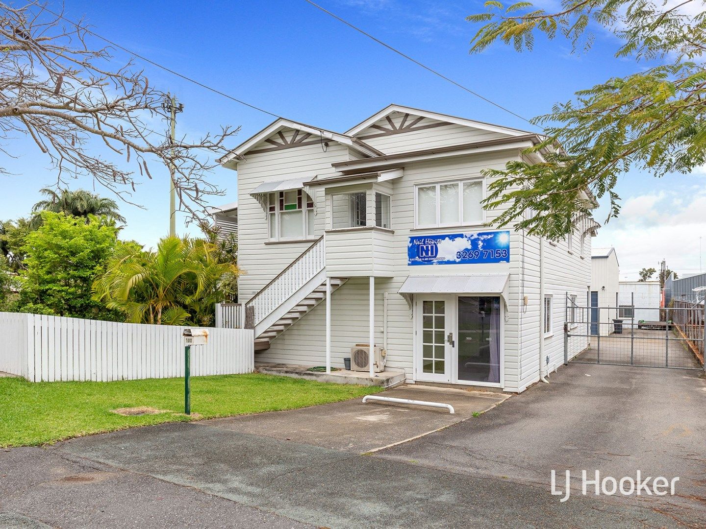 100 Hoskins Street, Sandgate Property History & Address Research Domain