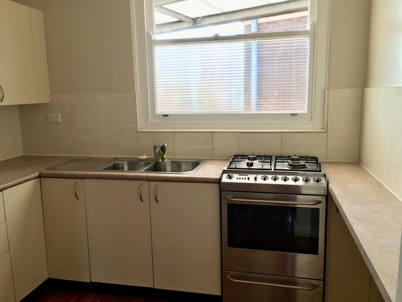 1 bedrooms Apartment / Unit / Flat in 3/27 The Strand CROYDON NSW, 2132