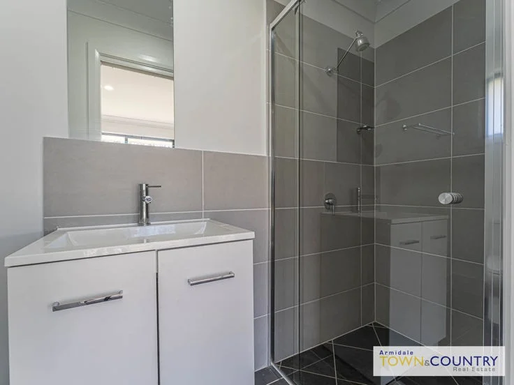 Additional image 5 of 1/17 Sunrise Crescent, Armidale NSW 2350