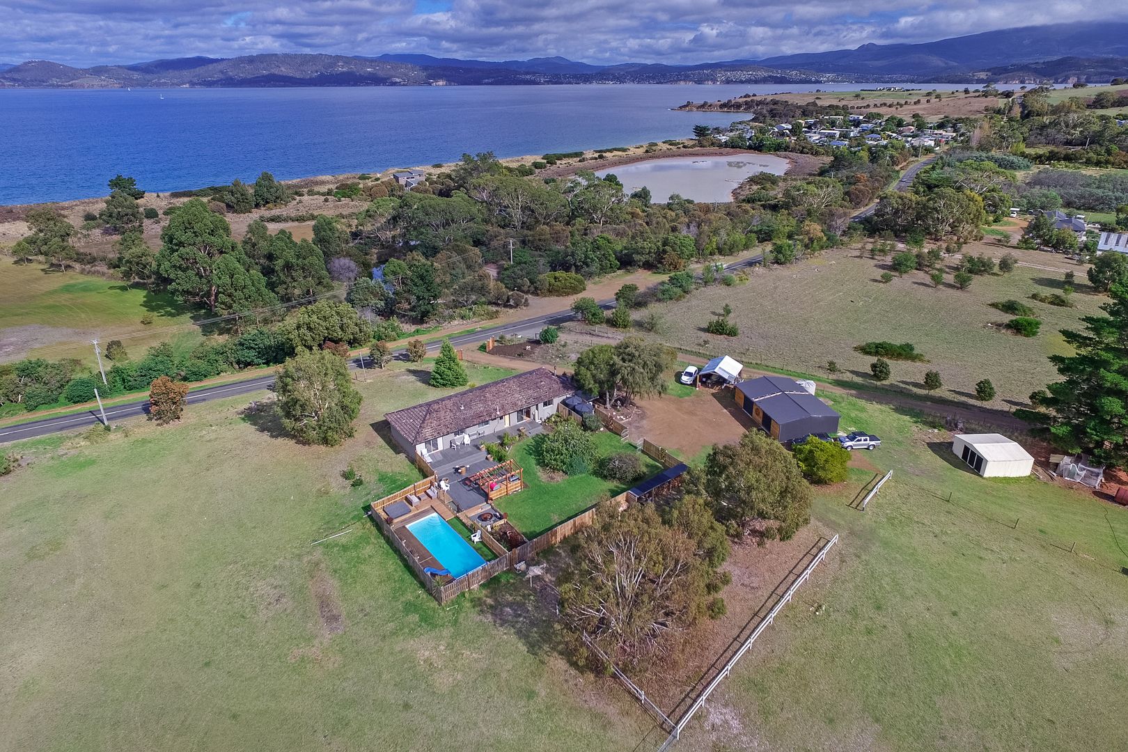 3433 South Arm Road, South Arm Property History & Address Research