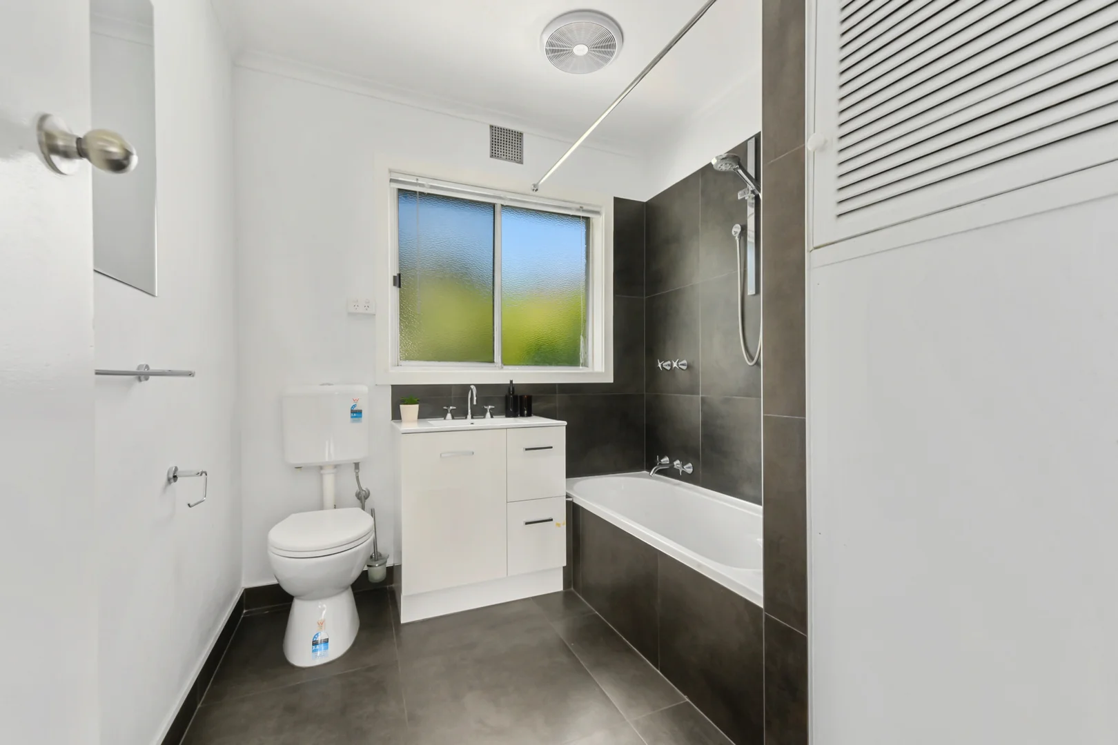 Additional image 11 of 2/10 Rose Lane, South Launceston TAS 7249