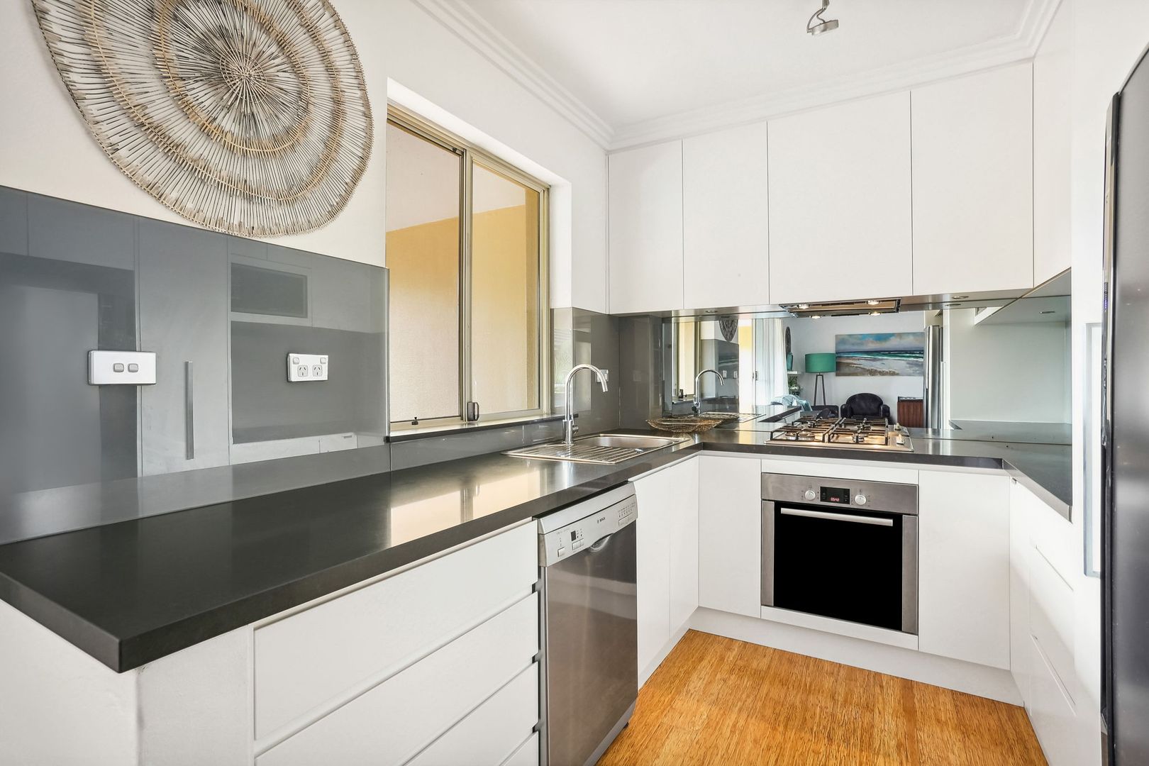 10/114-116 Brook Street, Coogee NSW 2034, Image 2