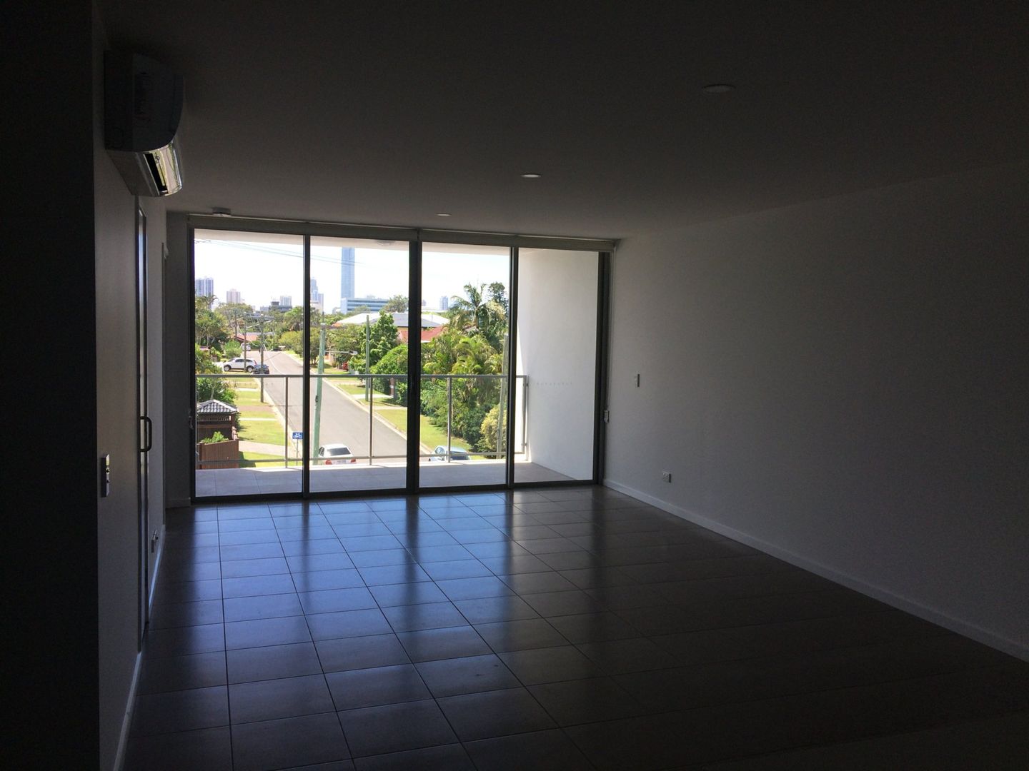 4311/1 Waterford Court, Bundall QLD 4217, Image 2