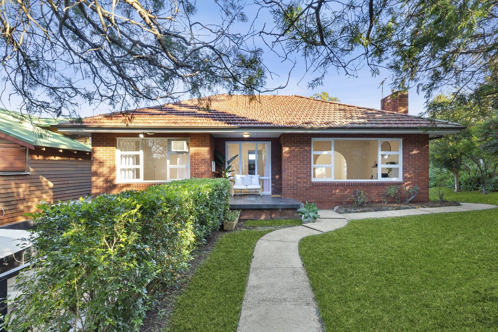 1 Weeroona Avenue, Elanora Heights NSW 2101, Image 1