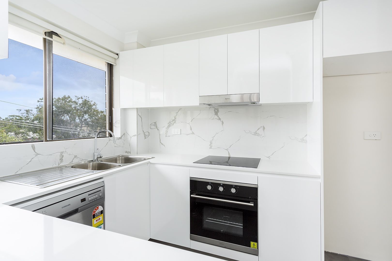 4/4 Goodlet Street, Surry Hills NSW 2010, Image 2