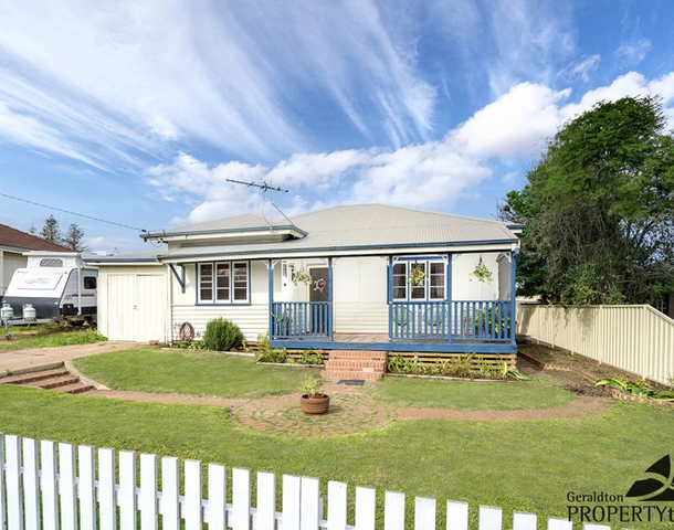 21 Conway Street, Beachlands WA 6530