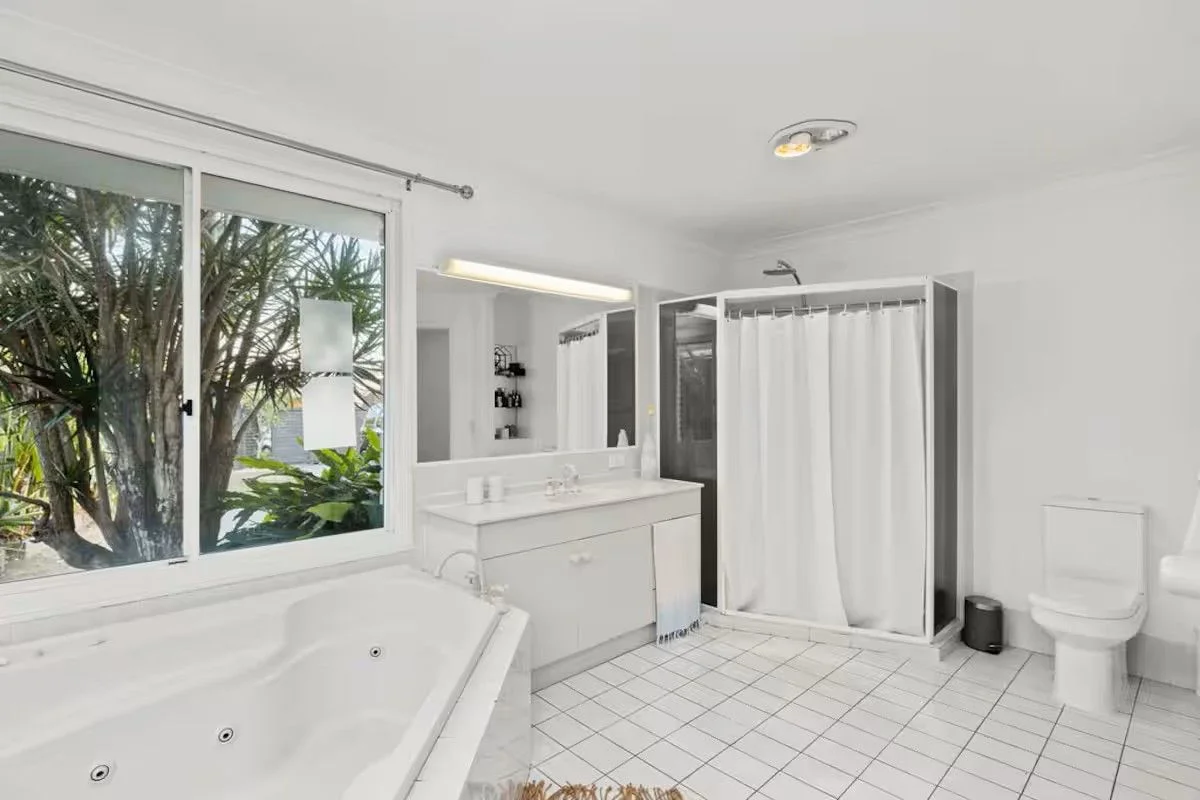 Additional image 29 of Palm Beach QLD 4221