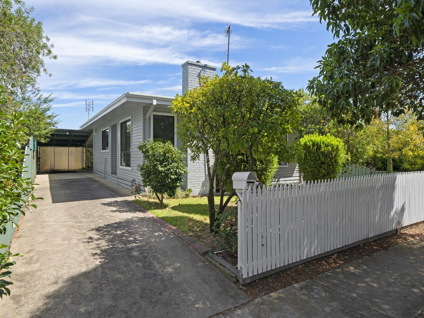 20 Oak Avenue, Benalla VIC 3672, Image 0