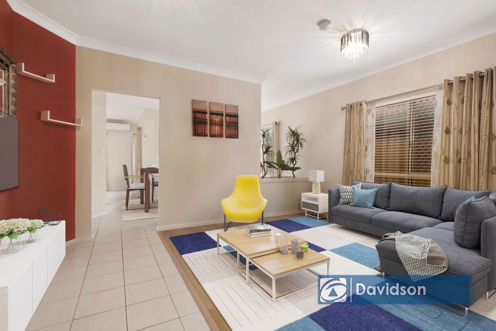 9 Stowe Court, Wattle Grove NSW 2173, Image 1