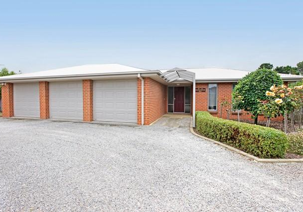 10-12 Brentwood Way, Waurn Ponds VIC 3216