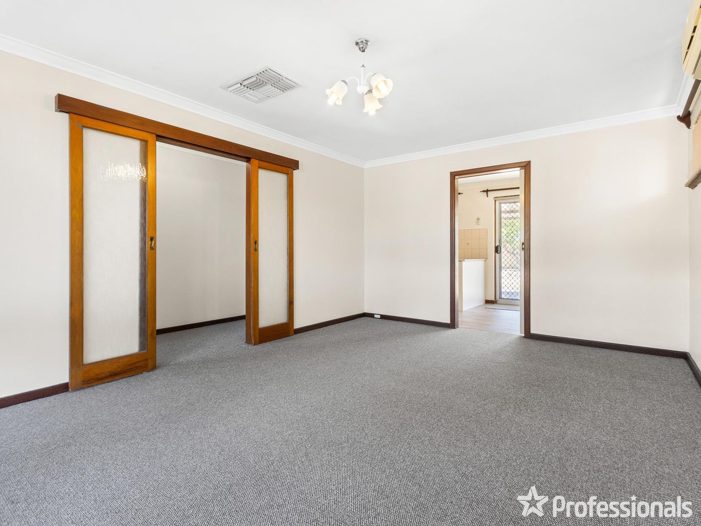 5 Milina Street, Hillman WA 6168, Image 2