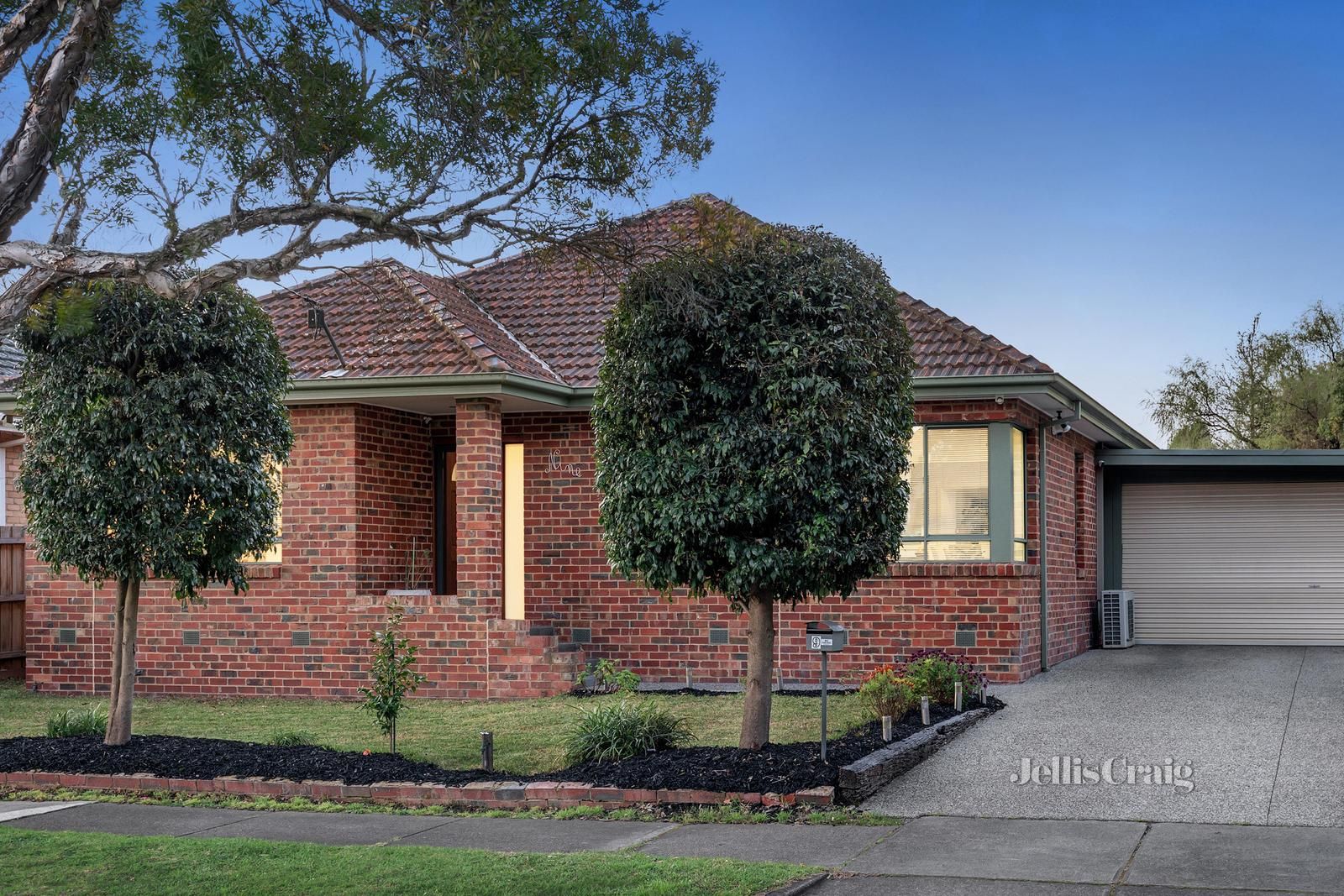 9 Grace Court, Mitcham VIC 3132, Image 0