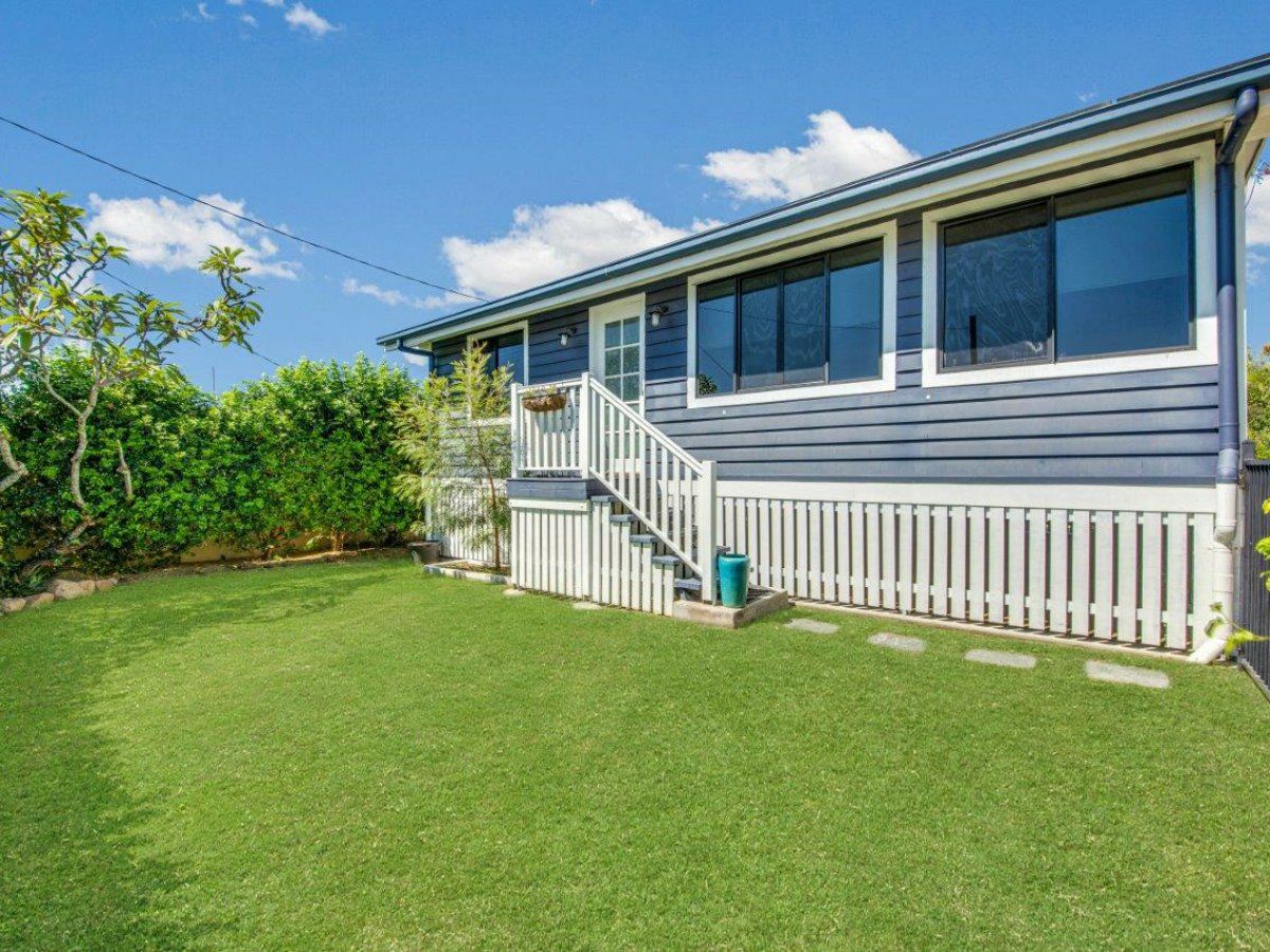 19 Orana Avenue, Boyne Island QLD 4680, Image 1