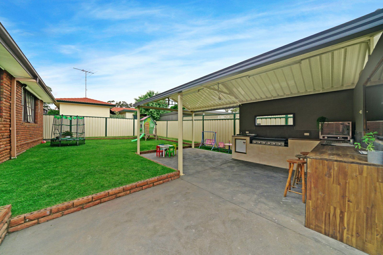 19 Turon Place, Ruse NSW 2560, Image 2