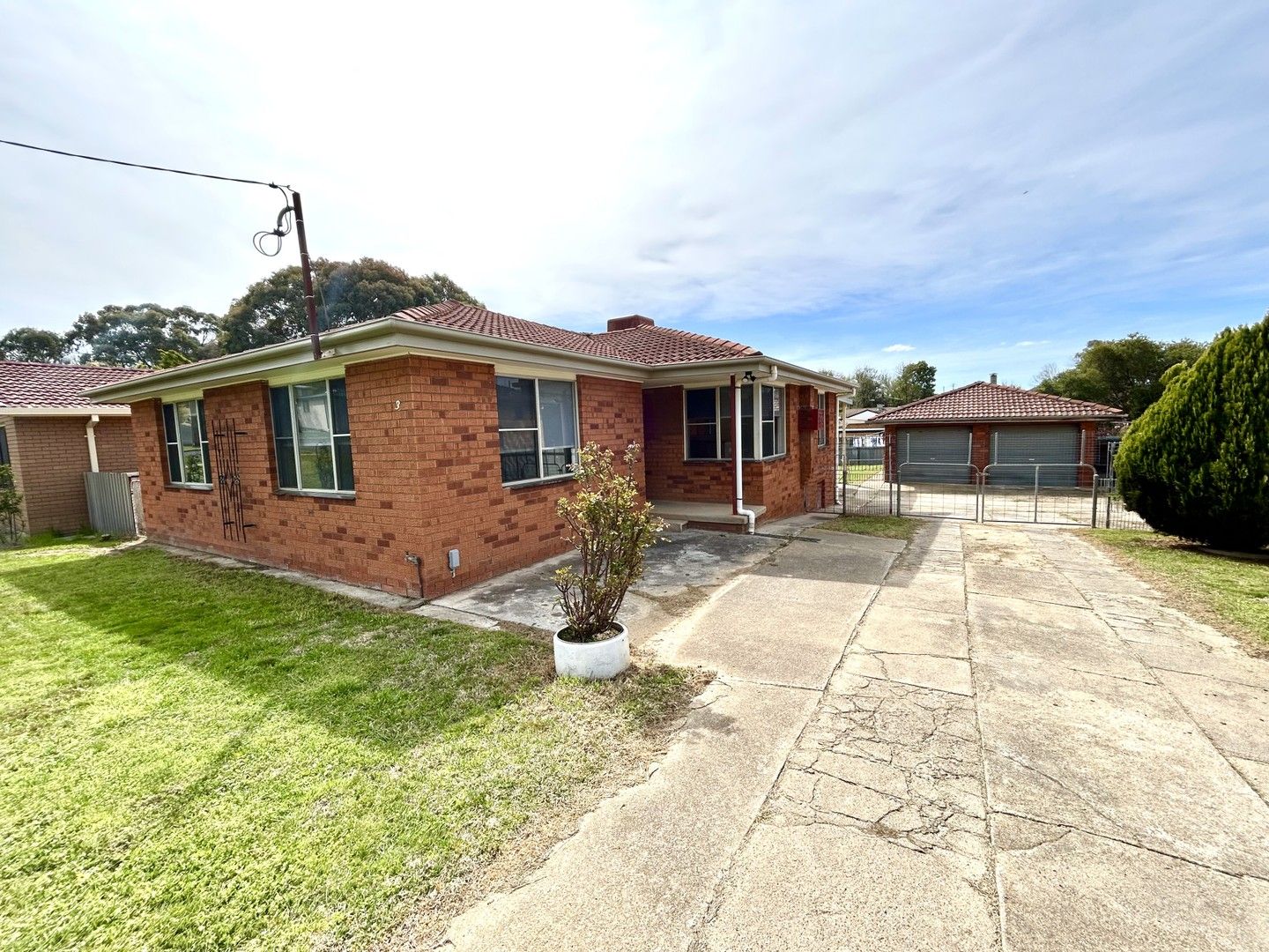 4 bedrooms House in 3 Earl Street YOUNG NSW, 2594