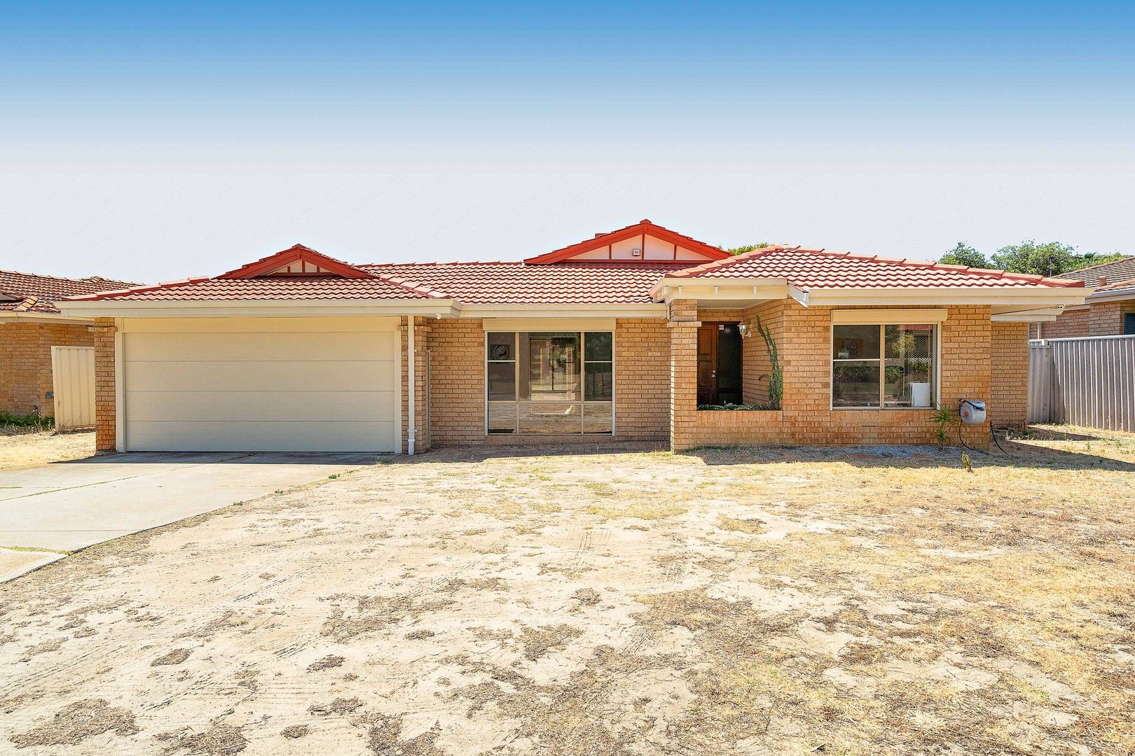 4 bedrooms House in 15 Purser Cove MURDOCH WA, 6150