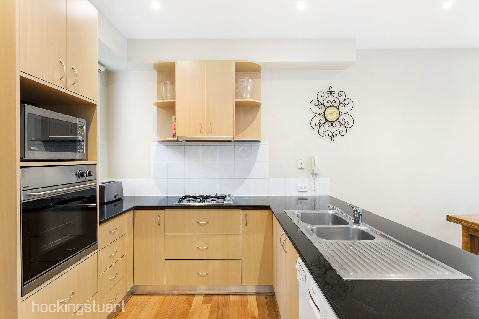 2a Albion Street, South Yarra VIC 3141, Image 2