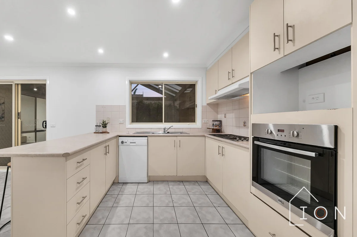 Additional image 7 of 2 Meredith Close, Narre Warren South VIC 3805