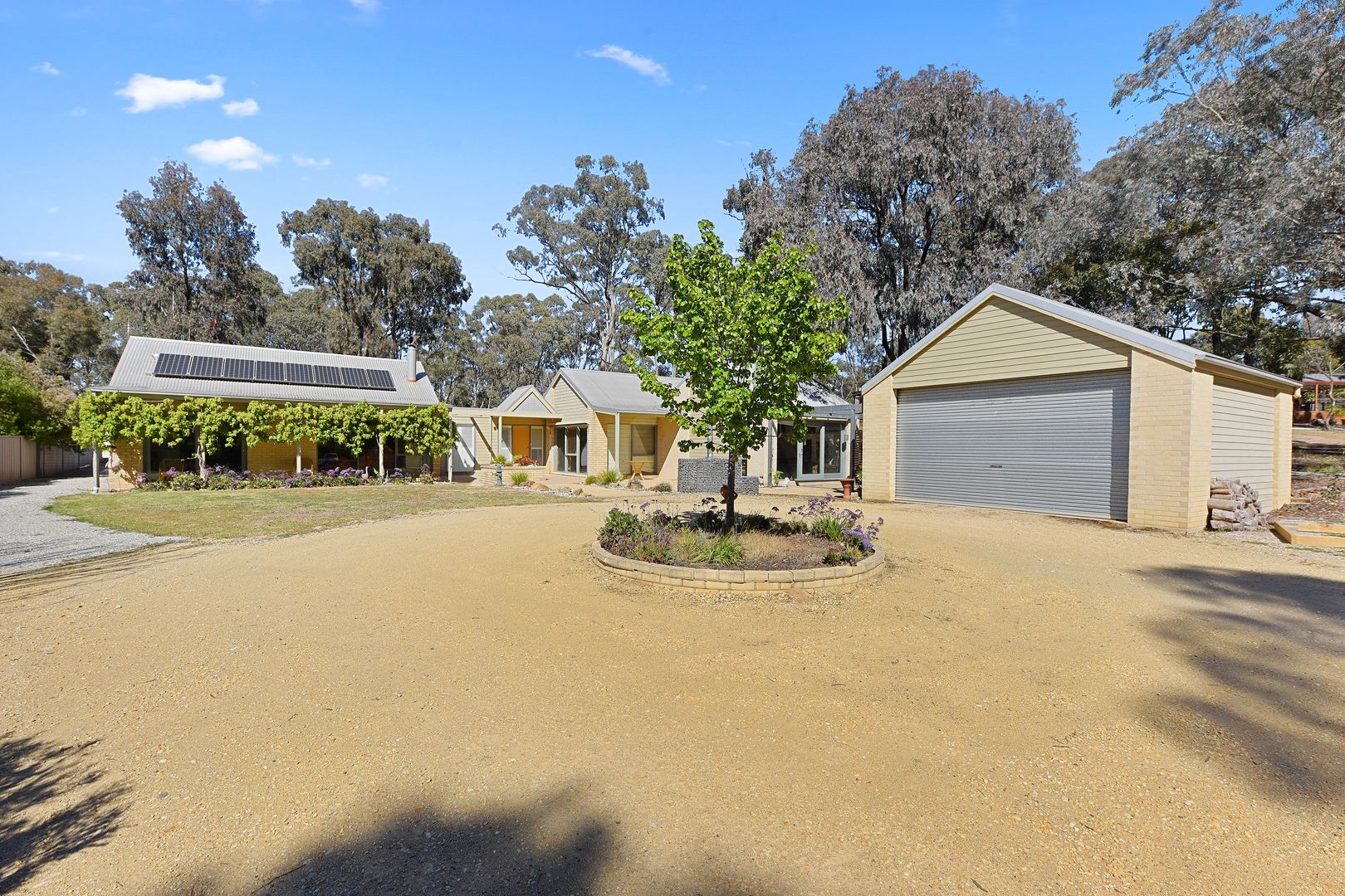 21-23 Backhaus Street, White Hills VIC 3550, Image 1