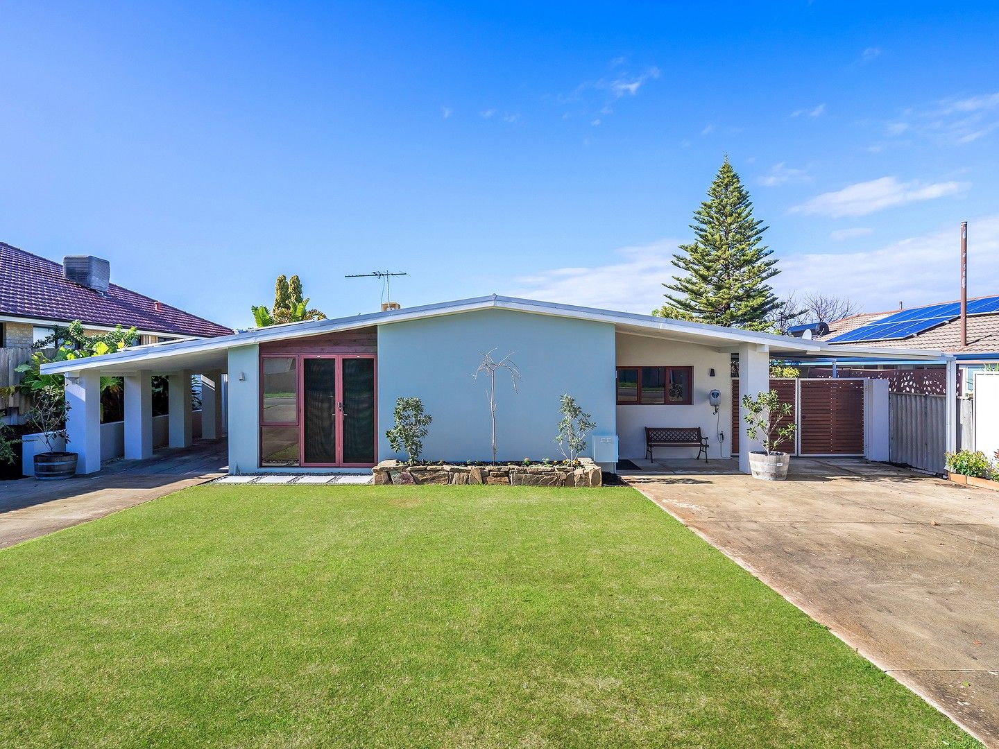 3 bedrooms House in 45 Thorpe Street ROCKINGHAM WA, 6168
