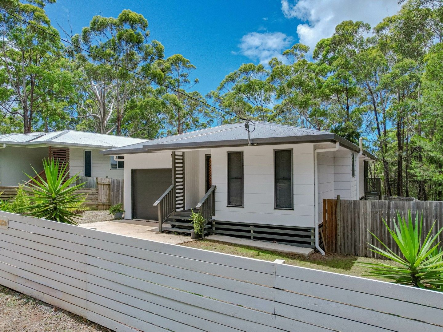 3 bedrooms House in 9 Catamaran Street RUSSELL ISLAND QLD, 4184