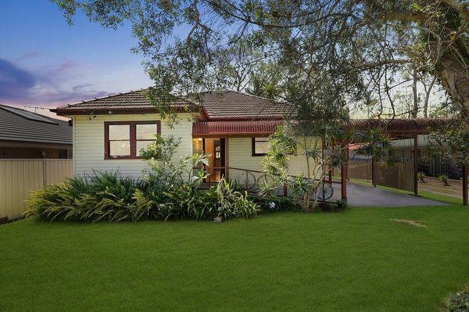 Picture of 14 Murrumbong Road, SUMMERLAND POINT NSW 2259