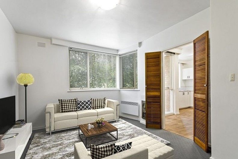 2 bedrooms Apartment / Unit / Flat in 6/139 Hotham Street ST KILDA EAST VIC, 3183