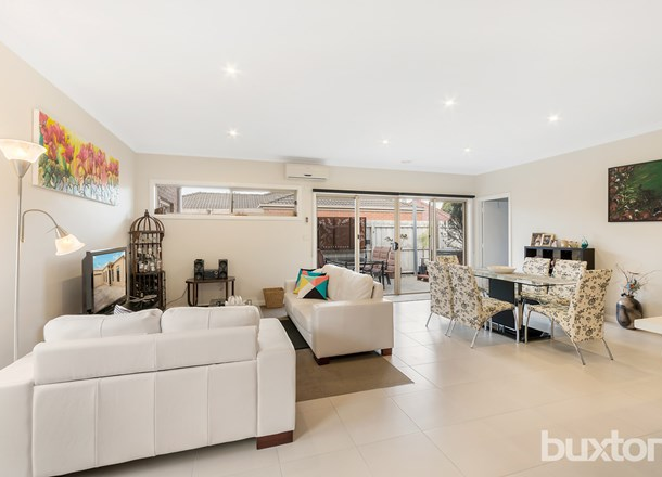 2/10 Anakie Road, Bell Park VIC 3215