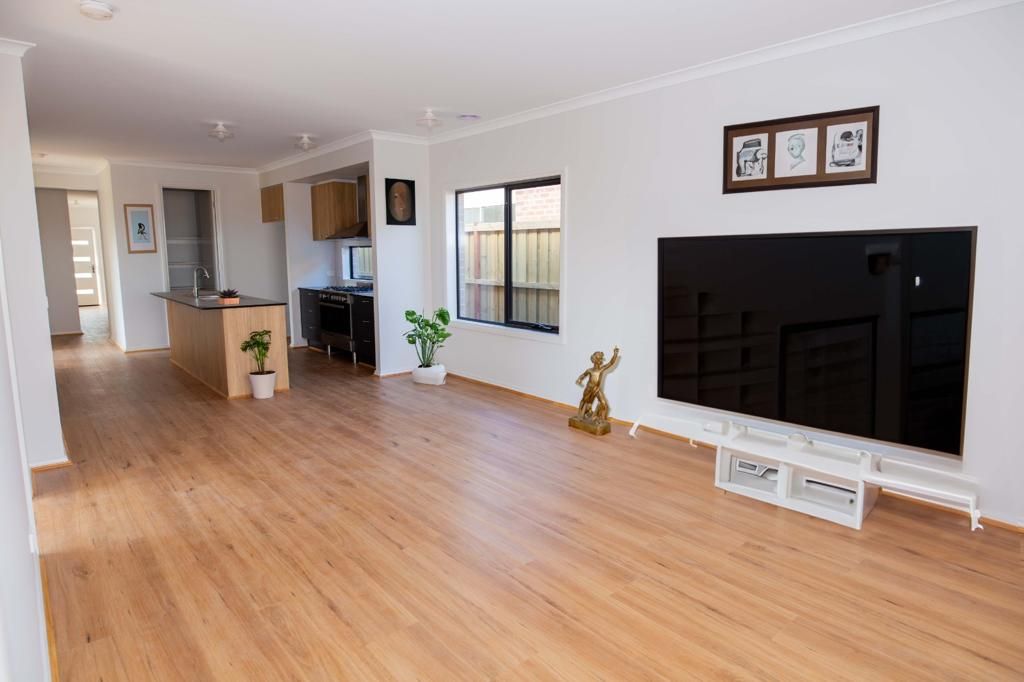 76 Ashbury Bvd, Armstrong Creek VIC 3217 House For Rent 650 Domain