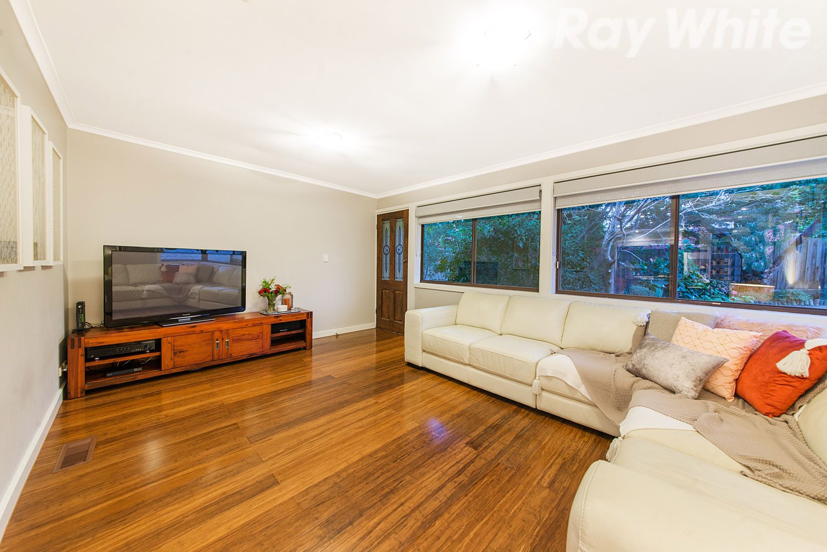 4/7 Churchill Road, Croydon VIC 3136, Image 2