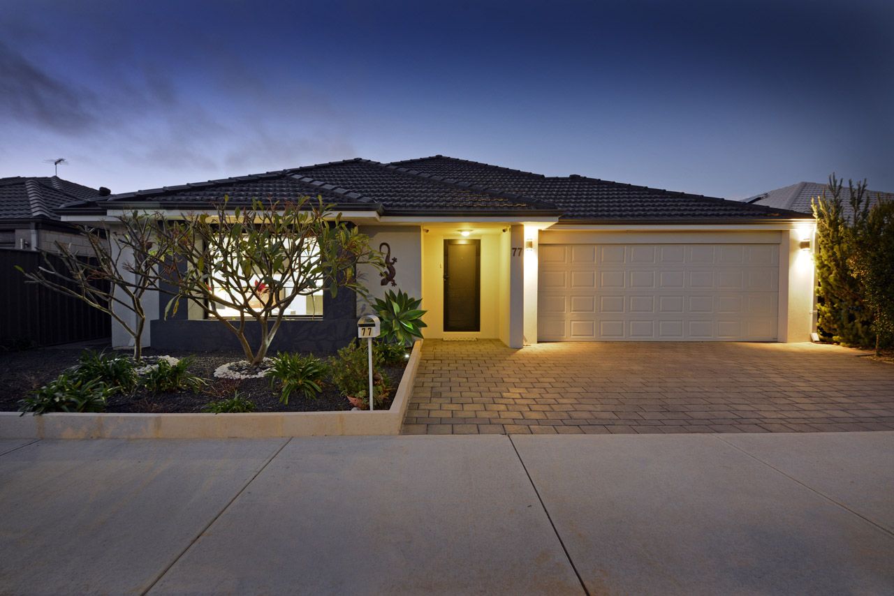 4 bedrooms House in 77 Leschenault Loop BANKSIA GROVE WA, 6031