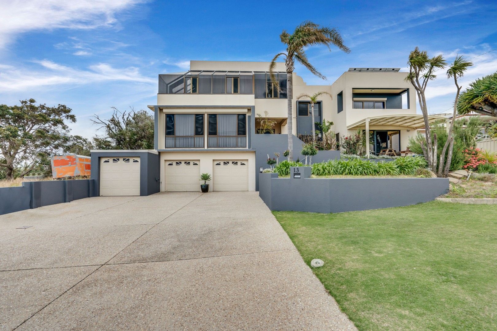 4 bedrooms House in 13 Monitor Way AUSTRALIND WA, 6233
