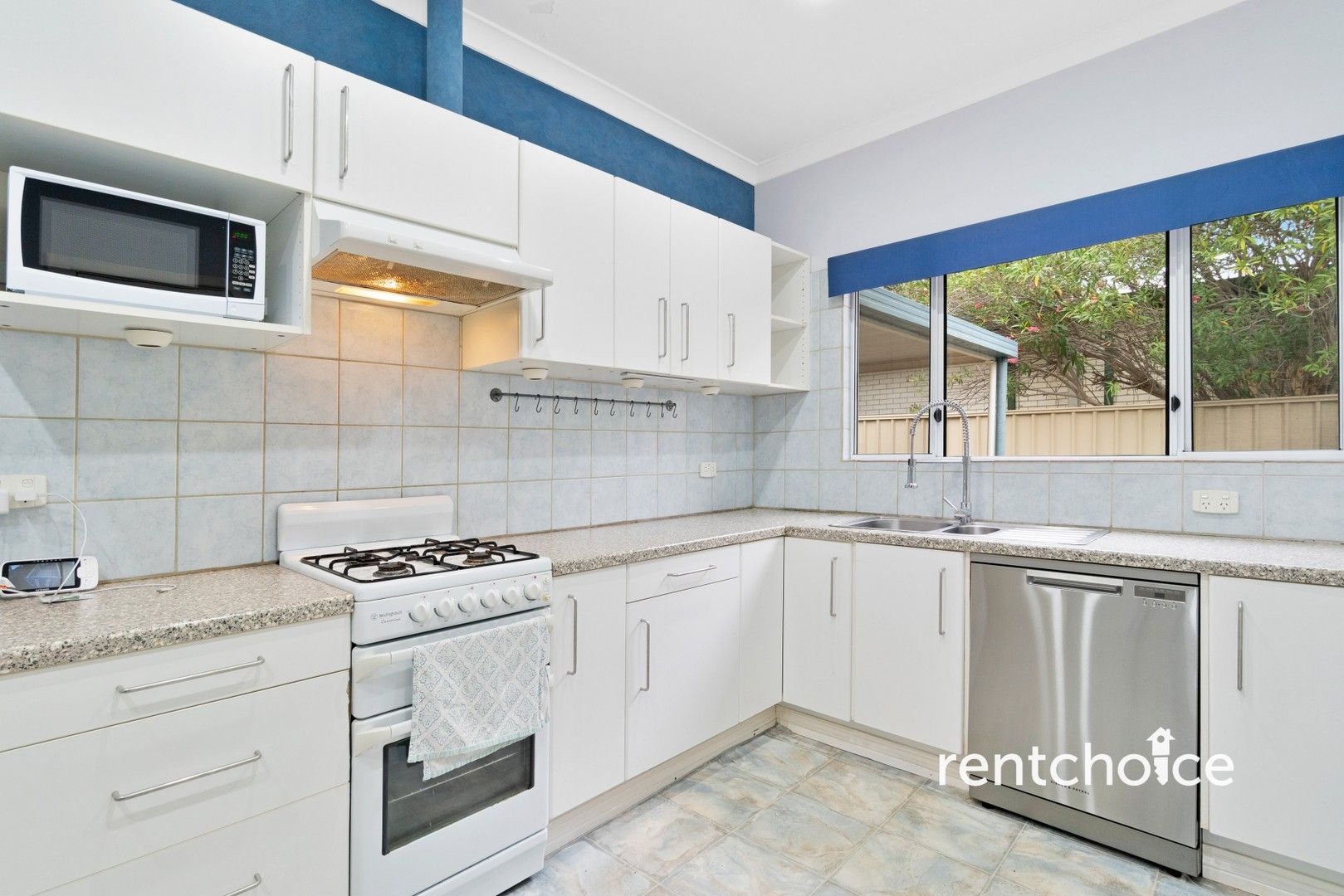 16 Templeton Crescent, Girrawheen WA 6064, Image 0