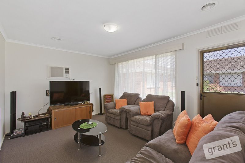 5/30 Nicole Avenue, DANDENONG NORTH VIC 3175, Image 2