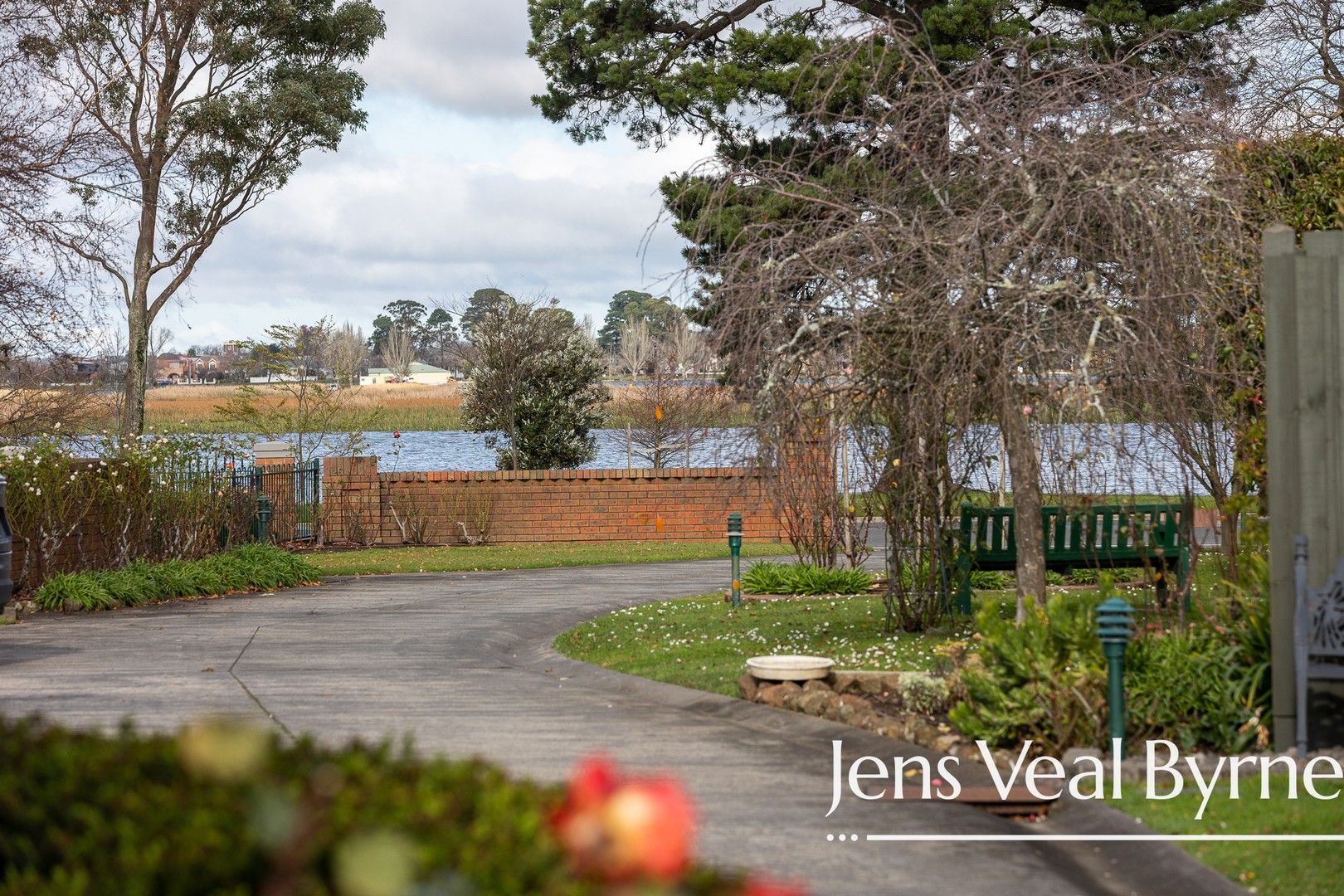 2/506 Wendouree Parade, Lake Wendouree VIC 3350, Image 0