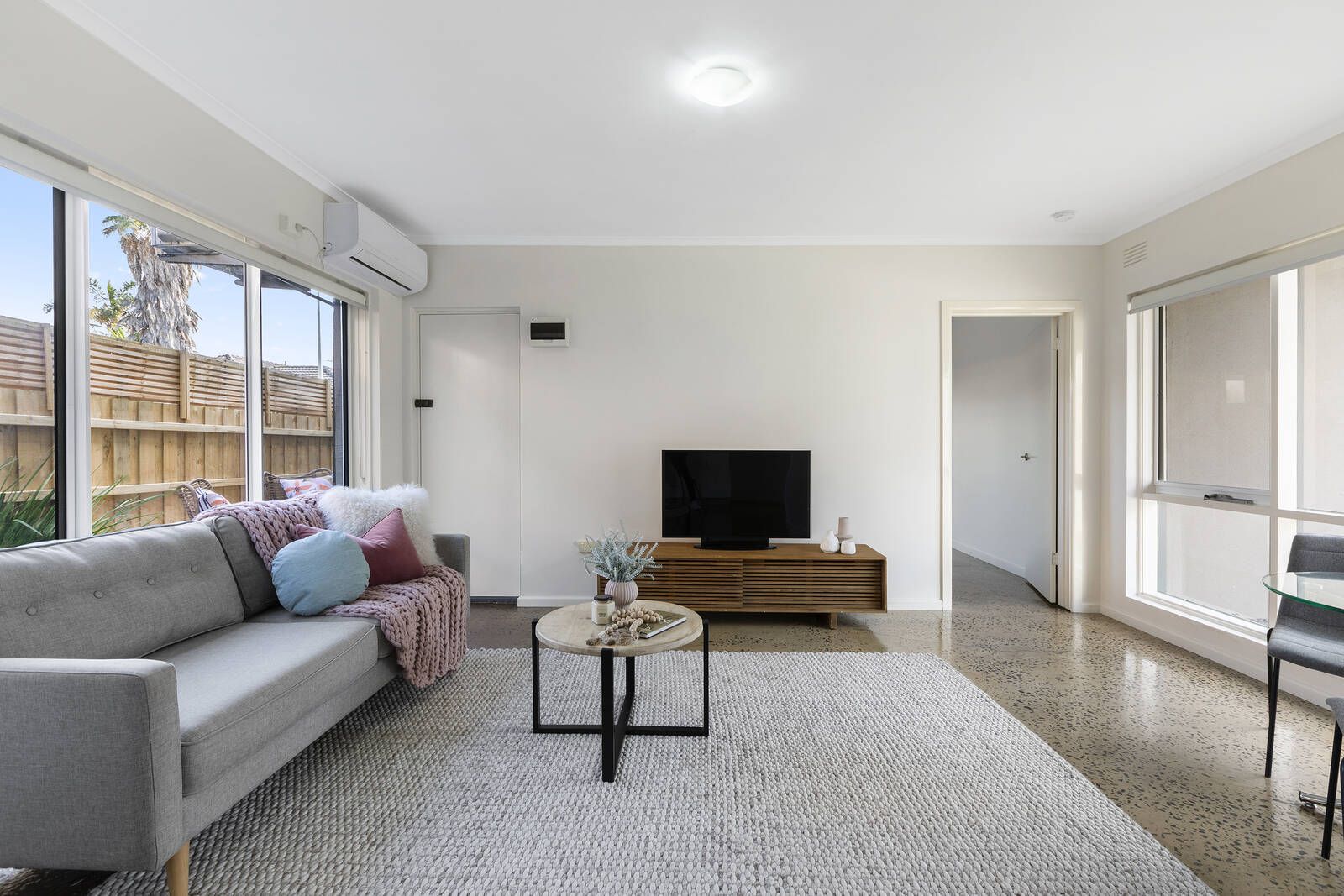 4/11 McDonald Street, Mordialloc VIC 3195, Image 2