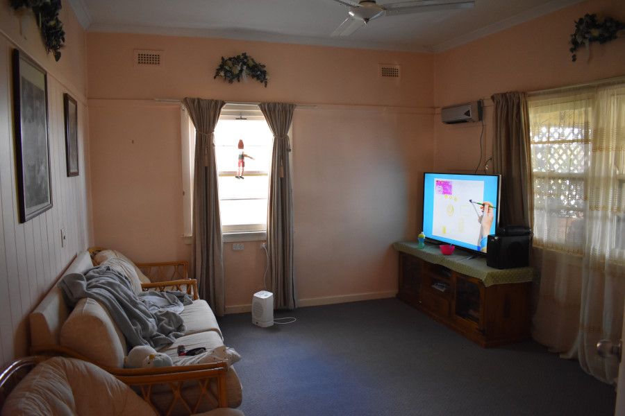 383 Clarinda Street, Parkes NSW 2870, Image 1